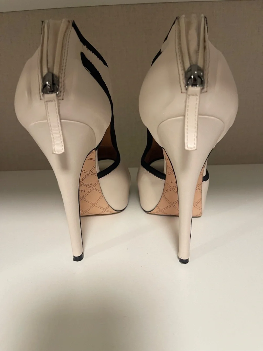L.A.M.B. by Gwen Stefani Leather Peep-Toe Platform Booties 7 Cream & Black
